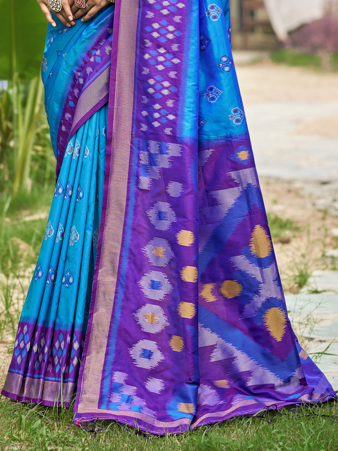 Sutriti Blue Pochampalli Silk Saree | Elegant Traditional Wedding & Festive Wear Saree