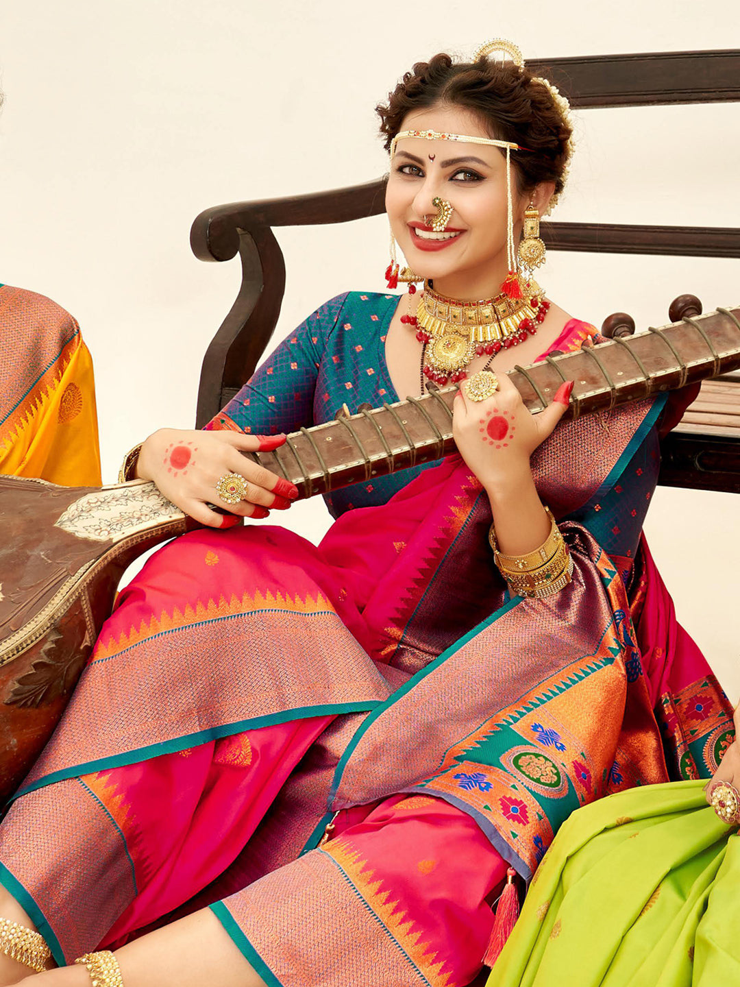 Sutriti Magenta Paithani Silk Saree with Rich Traditional Pallu for Wedding and Festive Saree