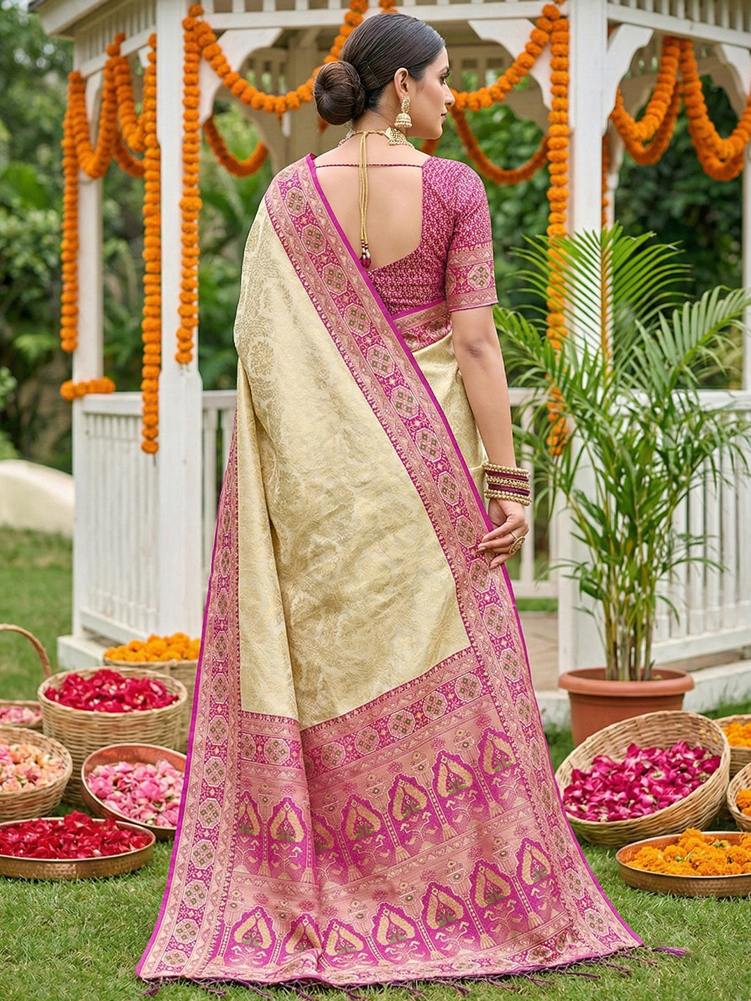 Sutriti Elegant Cream & Magenta Soft Silk Kanjivaram Style Saree with Rich Zari Border & Paisley Pallu