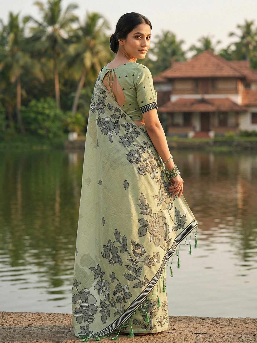 SUTRITI Mint Green Floral Printed Saree for Women | Soft Lightweight Day-to-Night Saree | Elegant Border & Pallu Floral Design | Includes Unstitched Blouse Piece