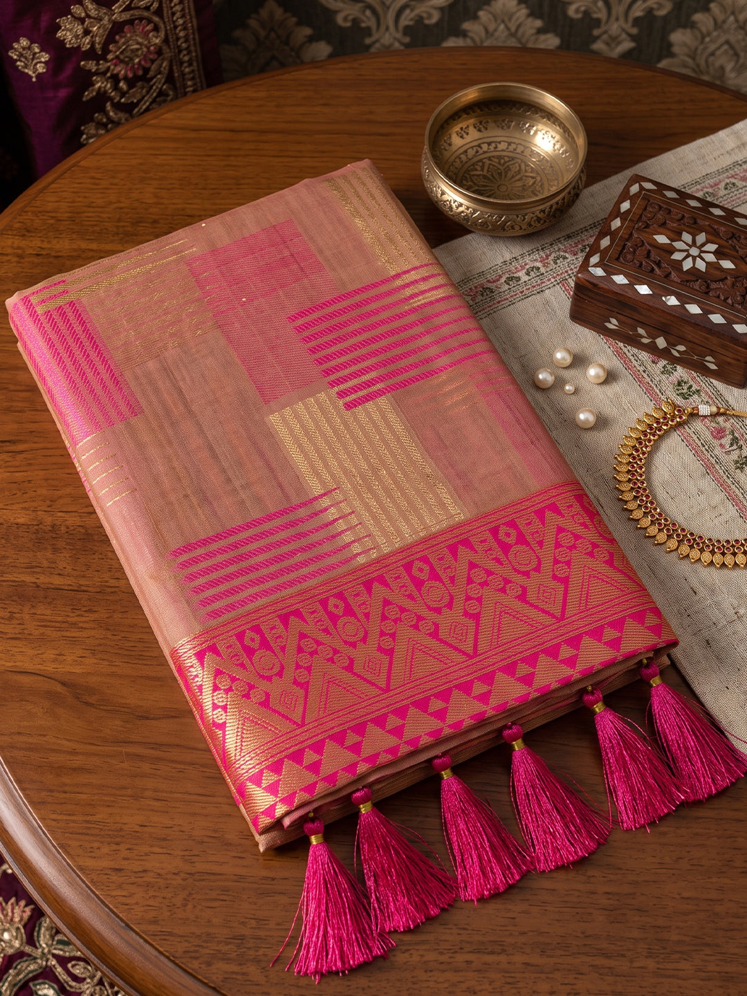 Sutriti Beige Pure Cotton Saree For Women | Pink Border Festive & Party Ethnic Wear