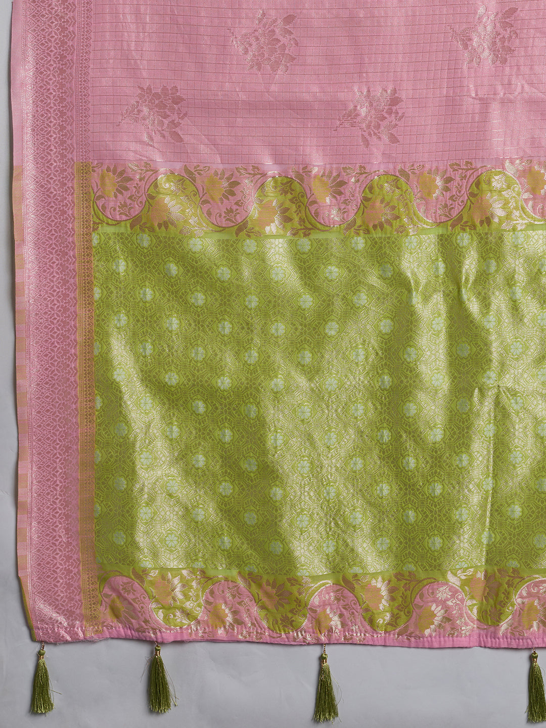 Sutriti Peach & Mehendi Green Cotton Silk Saree for Women - Festive Wedding Party Wear Ethnic Saree