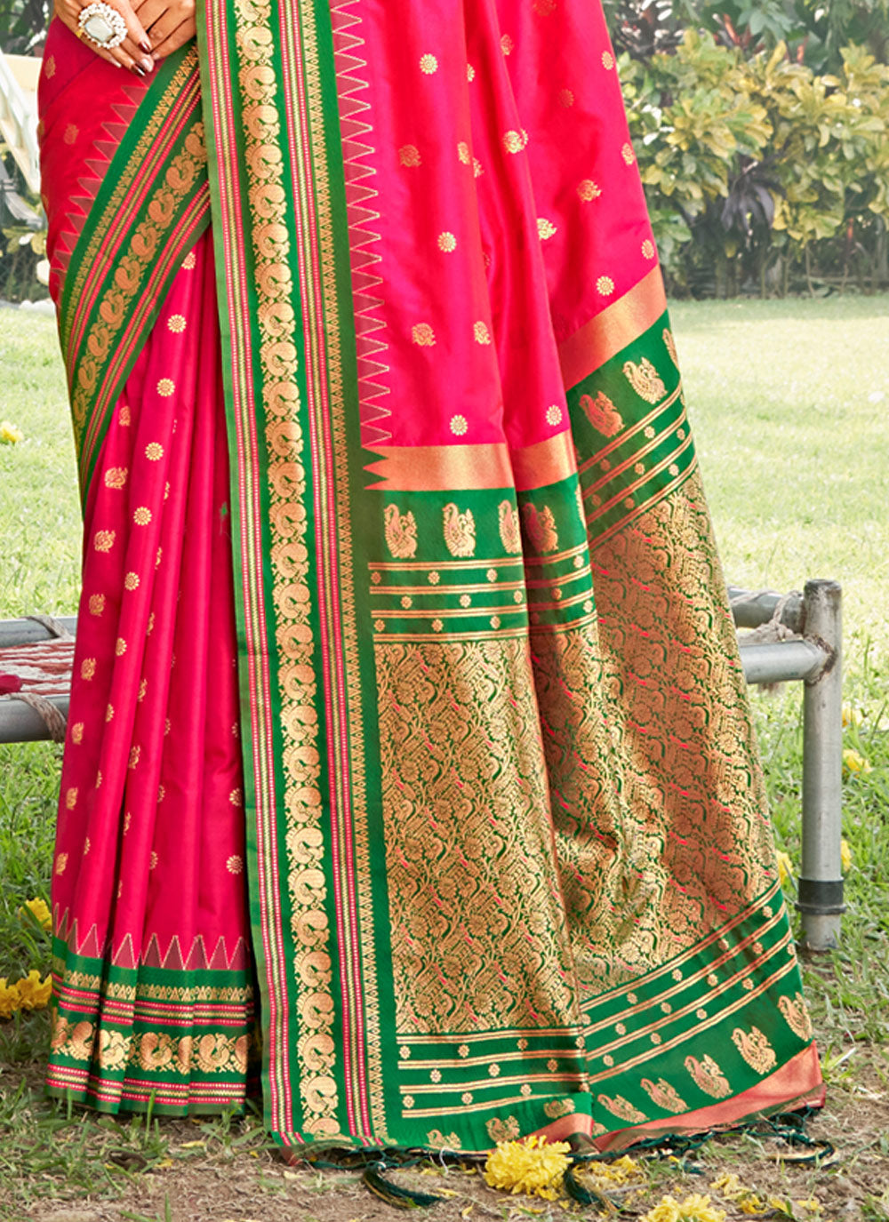 Sutriti Graceful Pink Banarasi Silk Saree with Golden Zari Woven Border & Floral Jaal – Wedding & Festive Wear