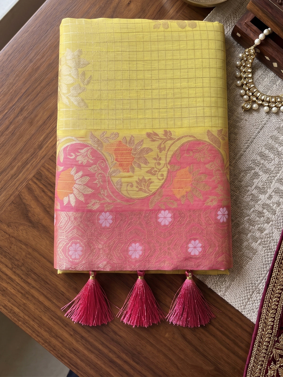 Sutriti Yellow & Pink Cotton Silk Saree for Women - Festive Wedding Party Wear Ethnic Saree