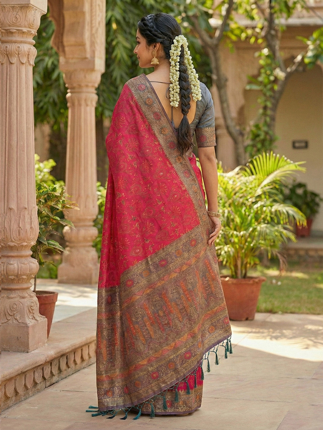 Sutriti Woven Banarasi Art Silk, Kanjivaram Silk Blend Saree Pink & Grey - Stylish Party Wear