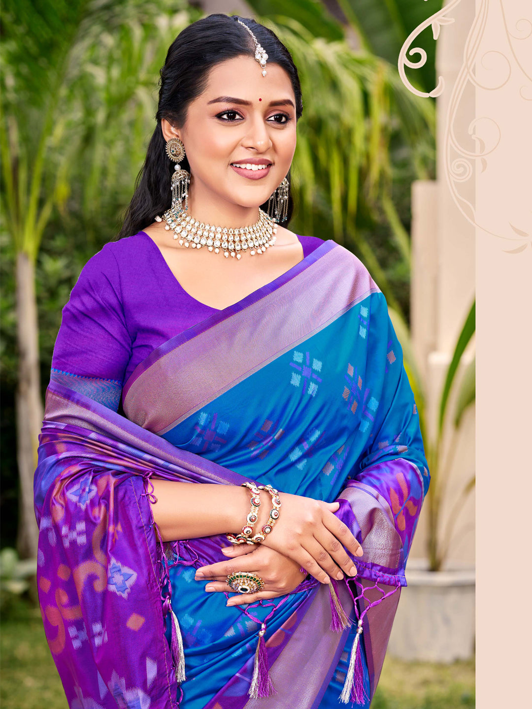 Sutriti Exquisite Blue & Violet Pochampalli Soft Silk Saree with Grand Ikat Woven Pallu – Perfect for Weddings, Festivals & Traditional Celebrations