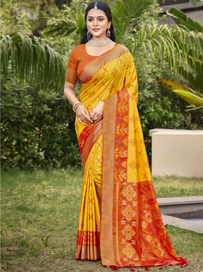 Sutriti Exquisite Yellow & Red Pochampalli Soft Silk Saree with Grand Ikat Woven Pallu – Perfect for Weddings, Festivals & Traditional Celebrations