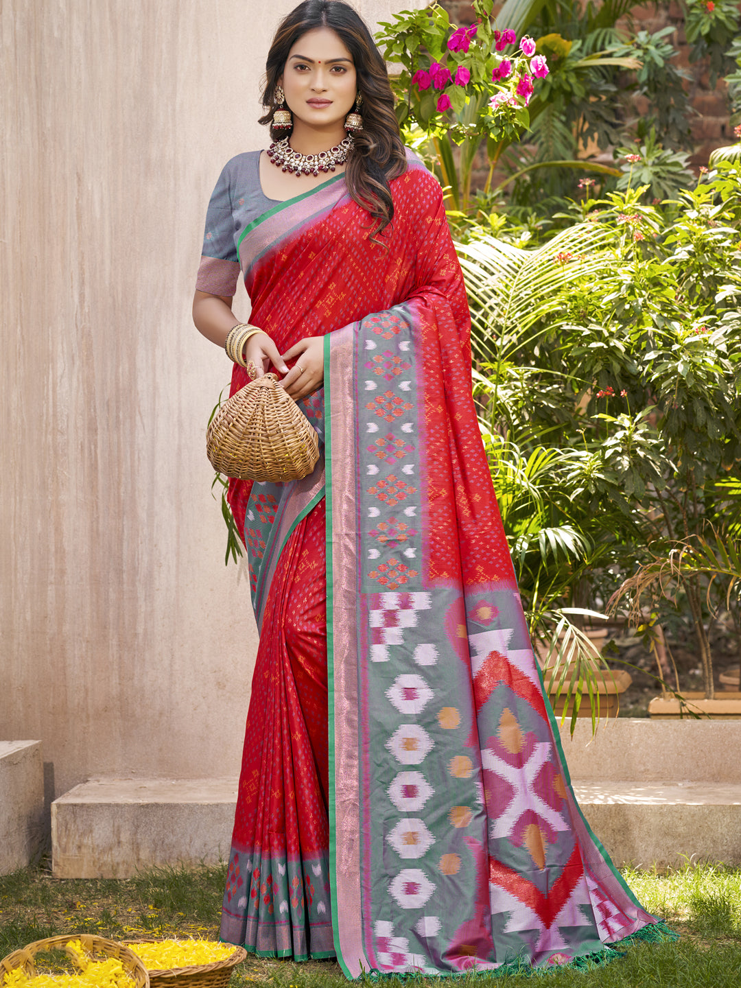 Sutriti Royal Red & Grey Pochampalli Soft Silk Saree with Traditional Ikat Woven Pallu – Perfect for Festive Celebrations & Wedding Occasions