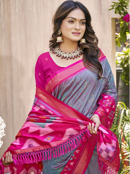Sutriti Grey & Magenta Pochampalli Soft Silk Saree with Traditional Ikat Woven Pallu – Perfect for Festive Celebrations & Wedding Occasions