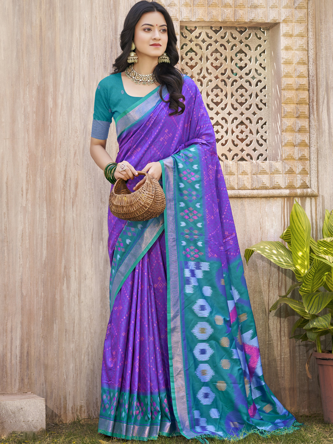 Sutriti Violet & Sky Blue Pochampalli Soft Silk Saree with Traditional Ikat Woven Pallu – Perfect for Festive Celebrations & Wedding Occasions