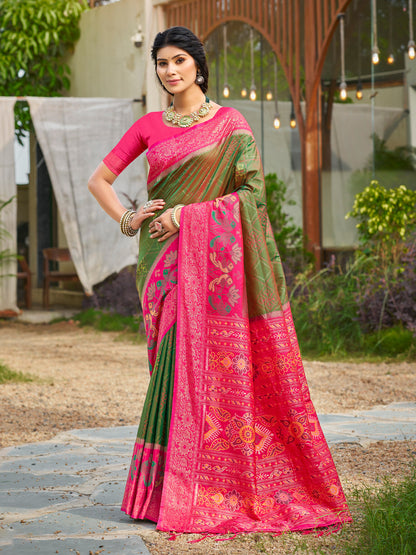 Sutriti Green Pochampalli Silk Saree for Women | Wedding & Festive Wear Saree