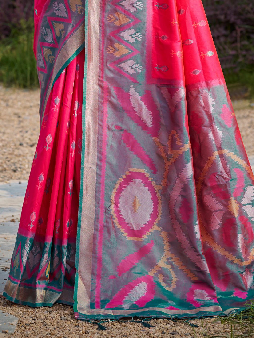 Sutriti Pink Pochampalli Silk Saree | Traditional Wedding & Festive Wear Saree