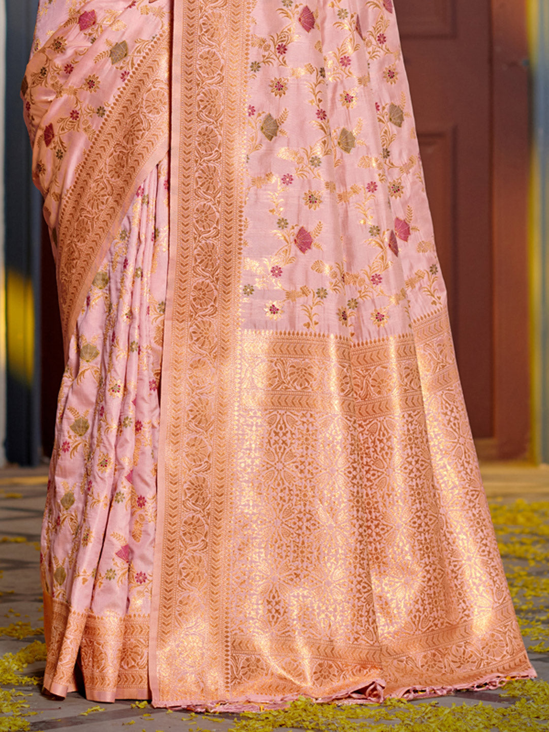 Sutriti Graceful Pink Banarasi Silk Saree with Golden Zari Woven Border & Floral Jaal – Wedding & Festive Wear