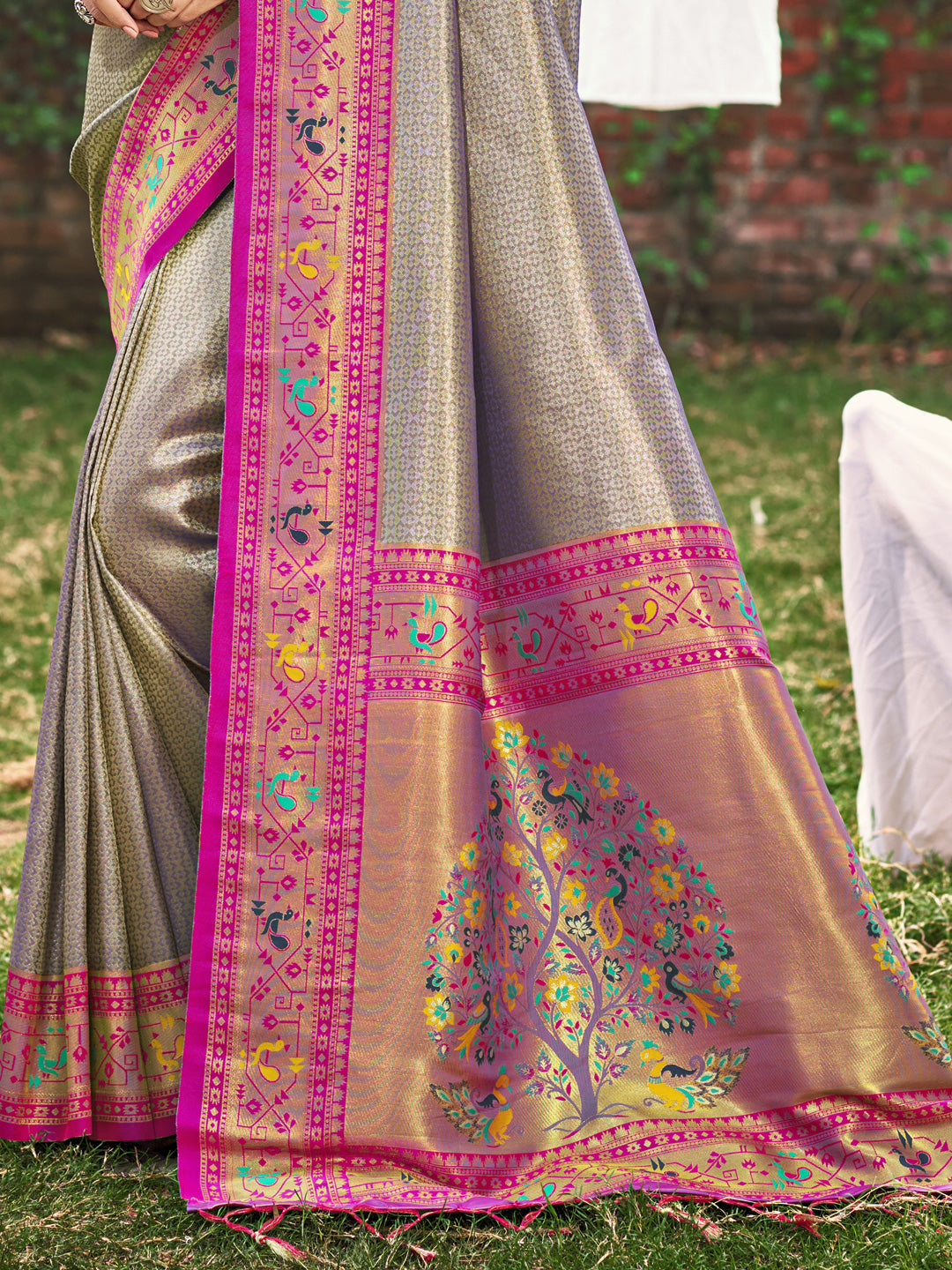 Sutriti Grey Paithani Silk Saree with Pink Contrast Border & Floral Weaving | Wedding & Festive Wear