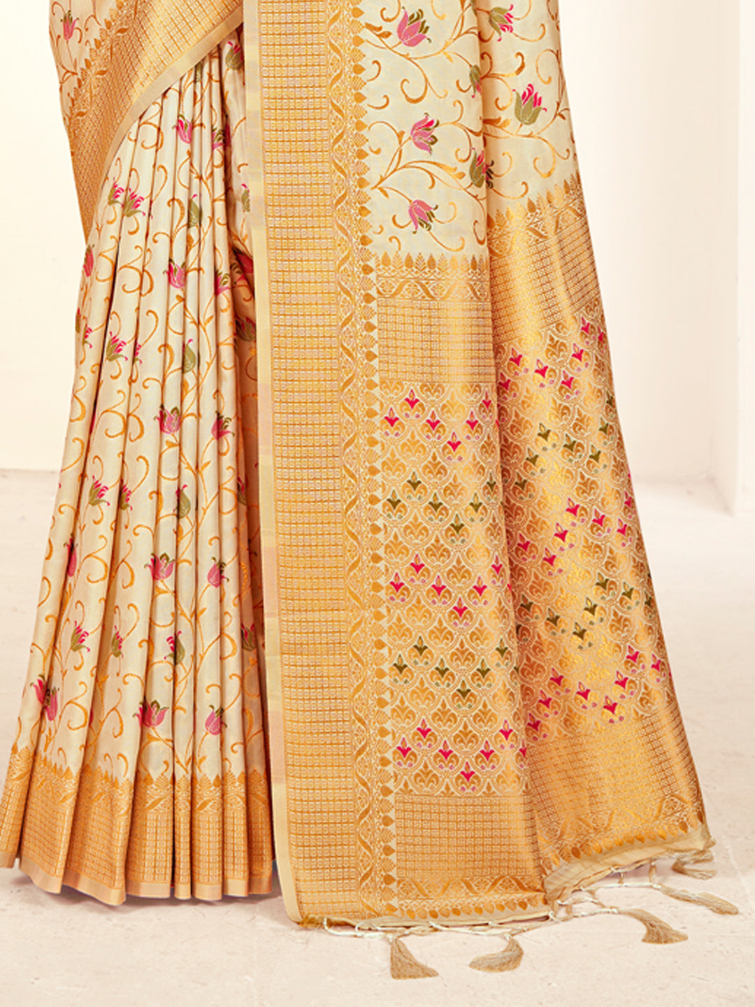 Sutriti Peach Cream Banarasi Silk Saree with Golden Zari Weaving & Floral Jaal for Wedding Wear