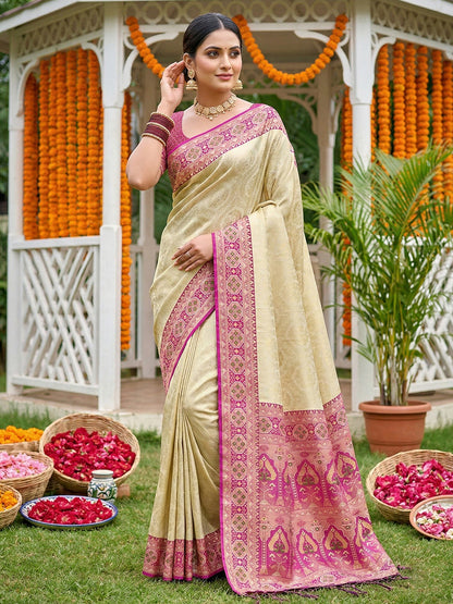 Sutriti Elegant Cream & Magenta Soft Silk Kanjivaram Style Saree with Rich Zari Border & Paisley Pallu