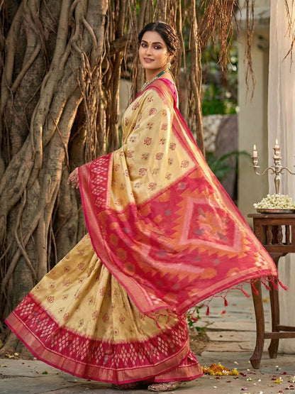 Beige cream woven saree with pink contrast border and rich pallu for women