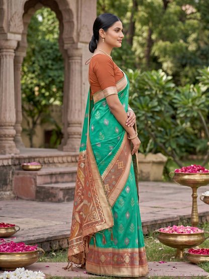 Sutriti Green Pochampalli Silk Saree | Elegant Traditional Wedding & Festive Wear Saree