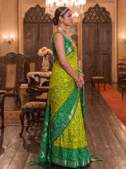 Sutriti Mehendi Green Pochampally Silk Saree for Women Festive Party Wedding Ikat Saree