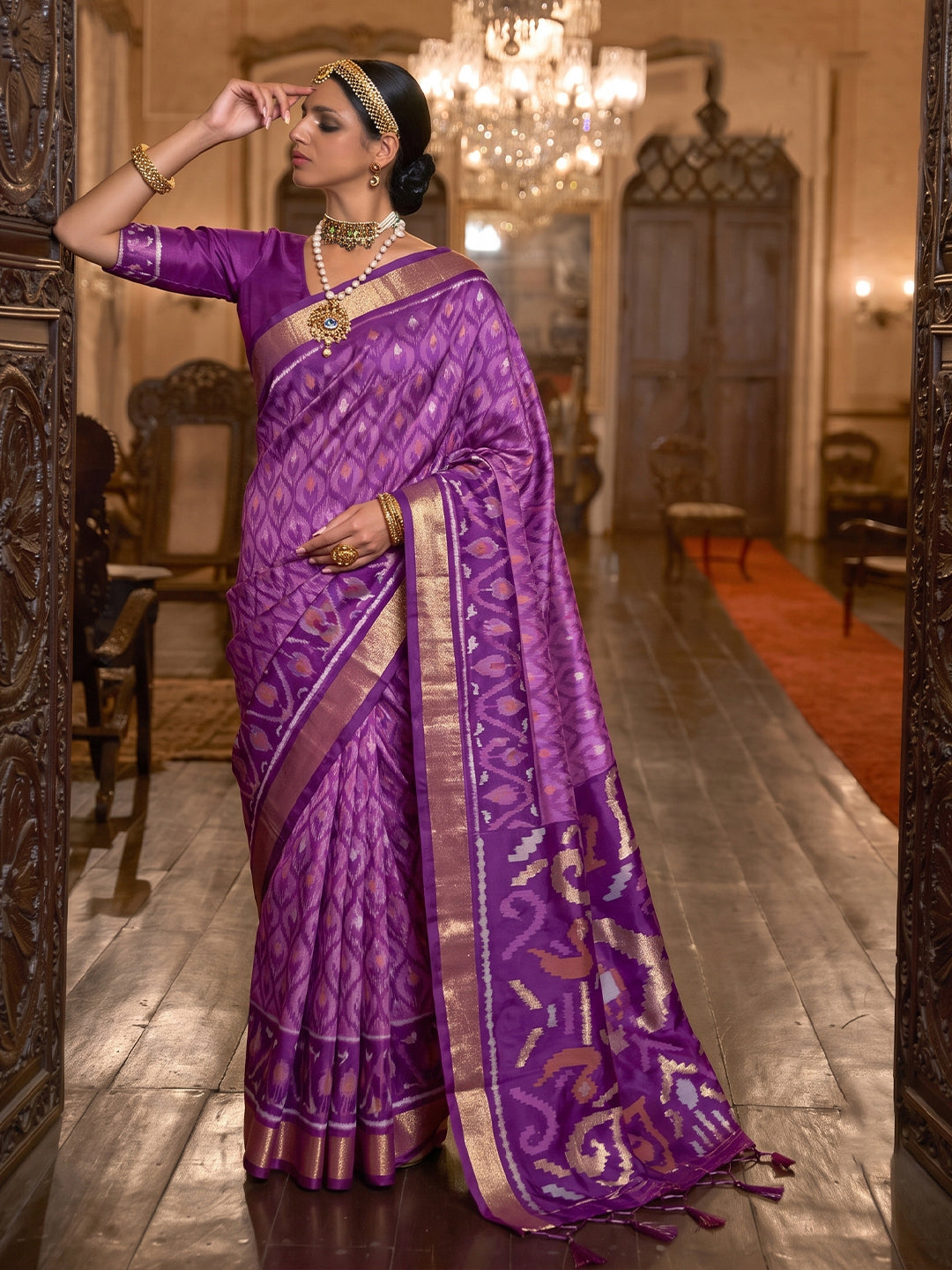 Sutriti Purple Pochampally Silk Saree for Women Festive Party Wedding Ikat Saree