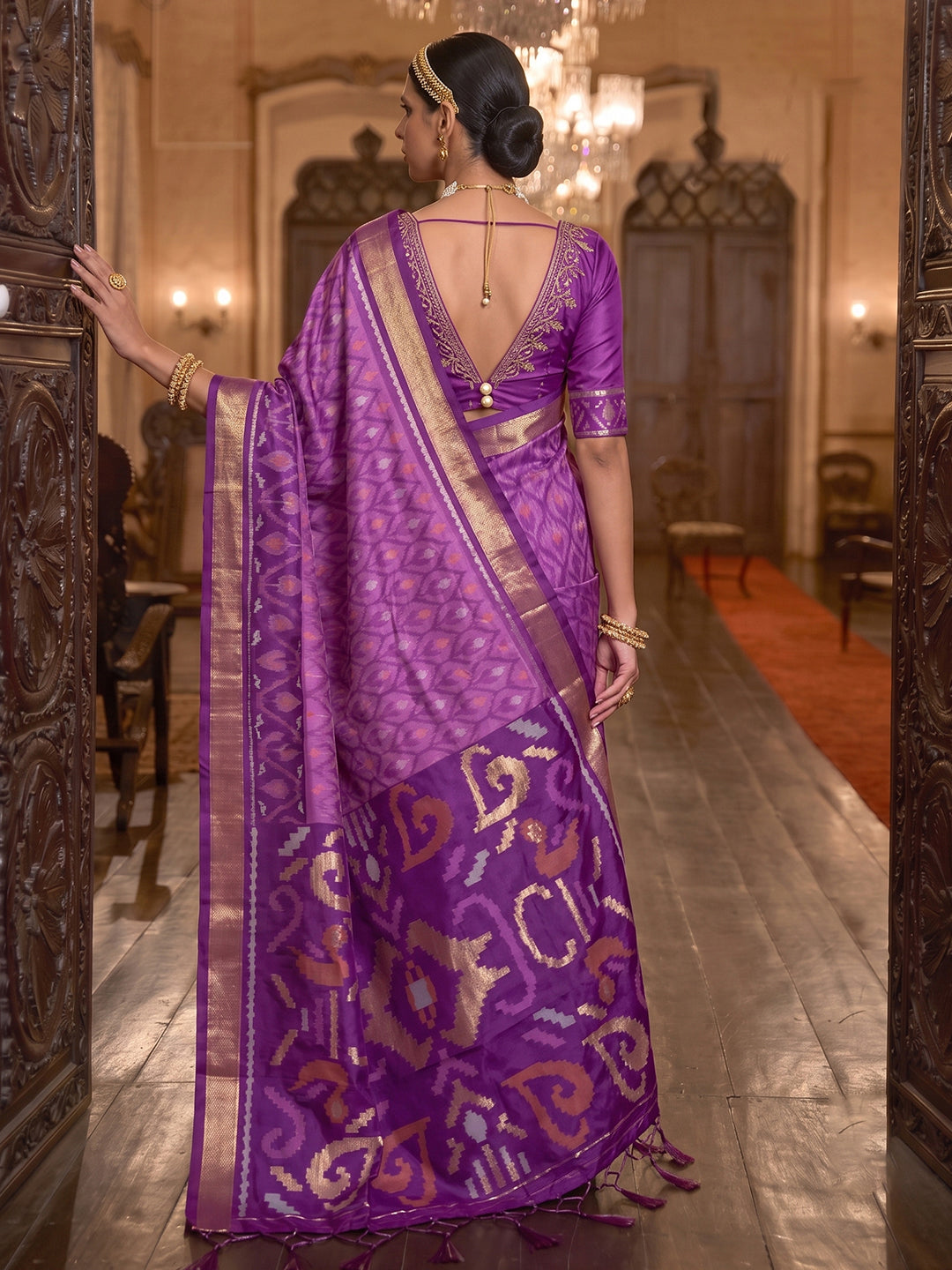 Sutriti Purple Pochampally Silk Saree for Women Festive Party Wedding Ikat Saree