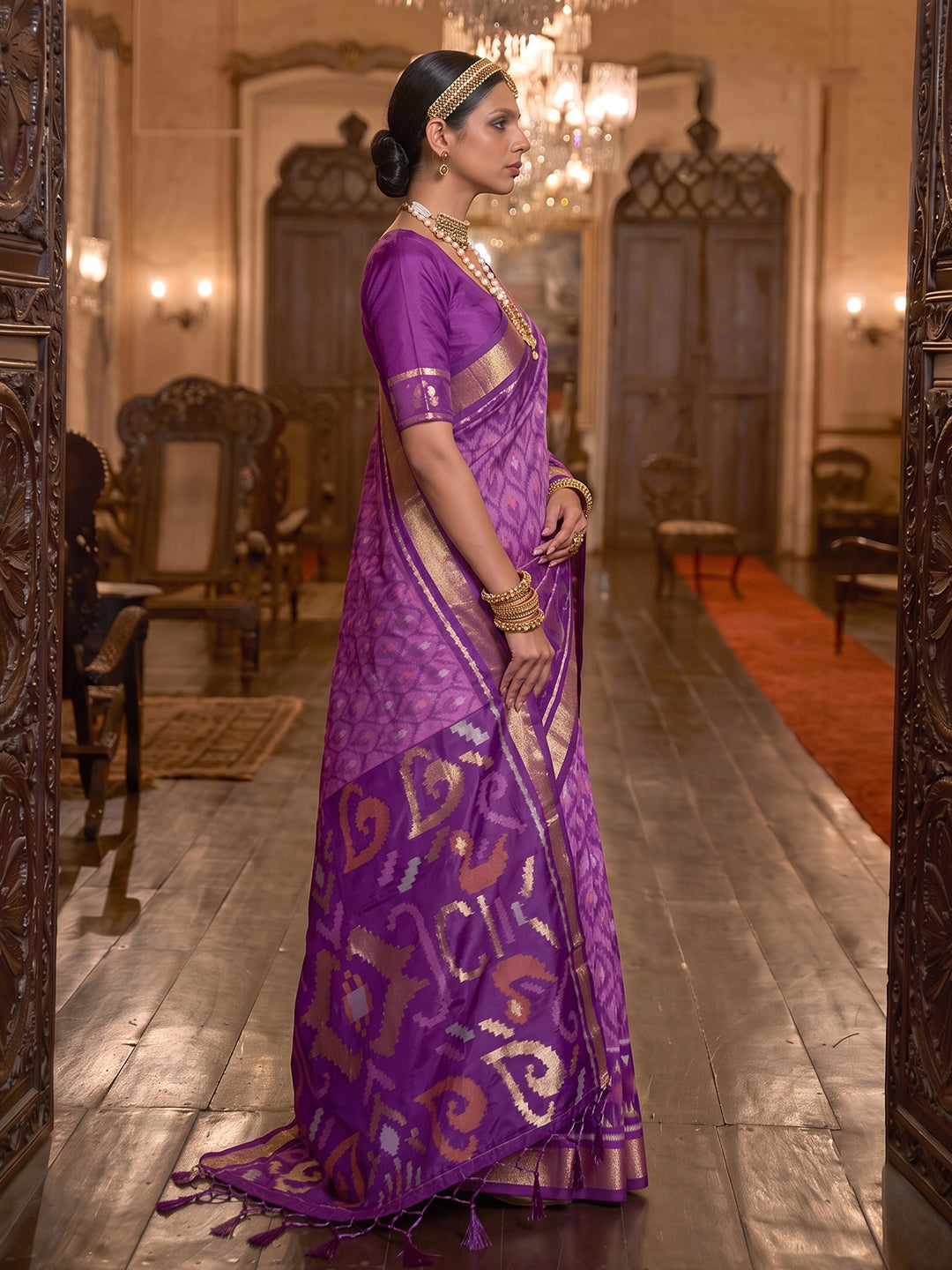 Sutriti Purple Pochampally Silk Saree for Women Festive Party Wedding Ikat Saree