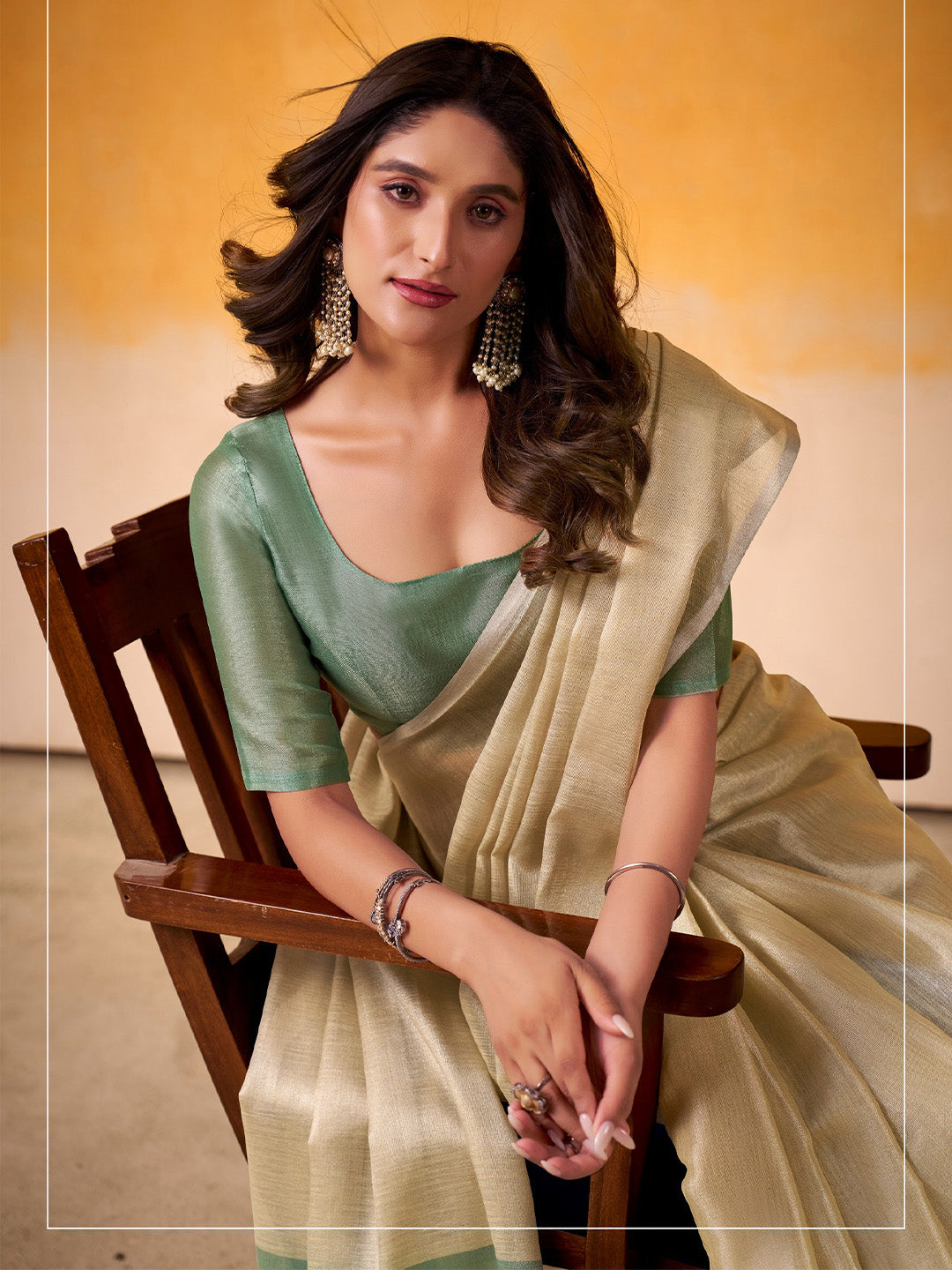 Sutriti Women Beige & Sea Green Solid Tissue Linen Saree with Zari Border