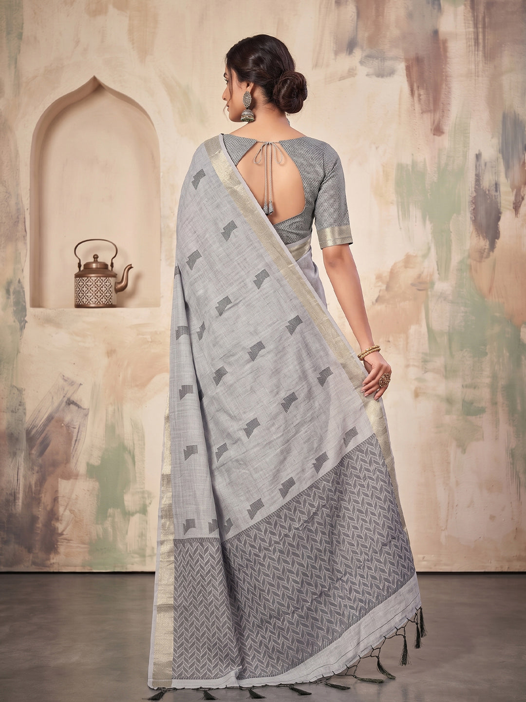 Sutriti Grey Linen Saree for Women Festive Party Wedding Wear