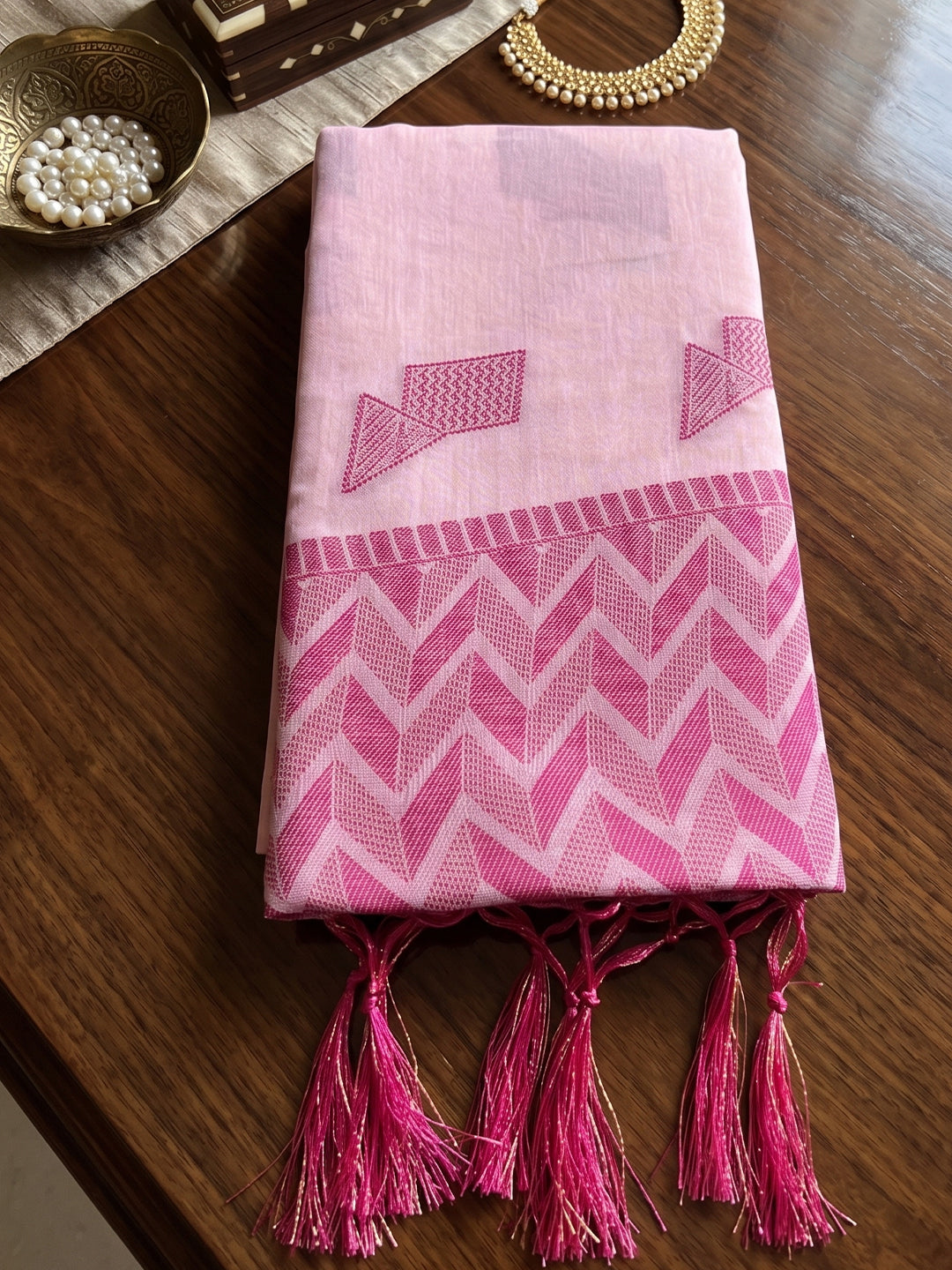 Sutriti Pink Linen Saree for Women Festive Party Wedding Wear