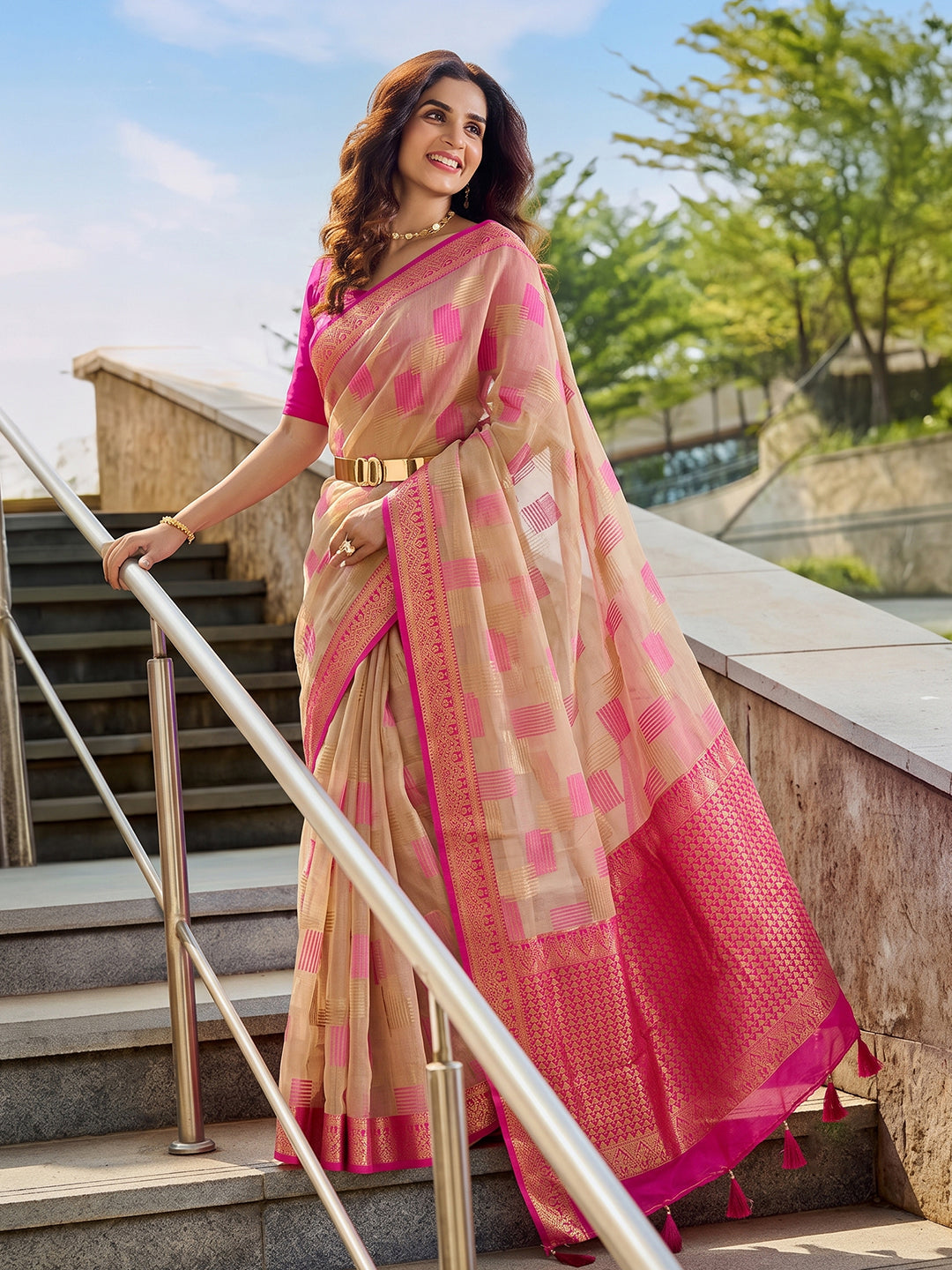 Sutriti Beige Pure Cotton Saree For Women | Pink Border Festive & Party Ethnic Wear