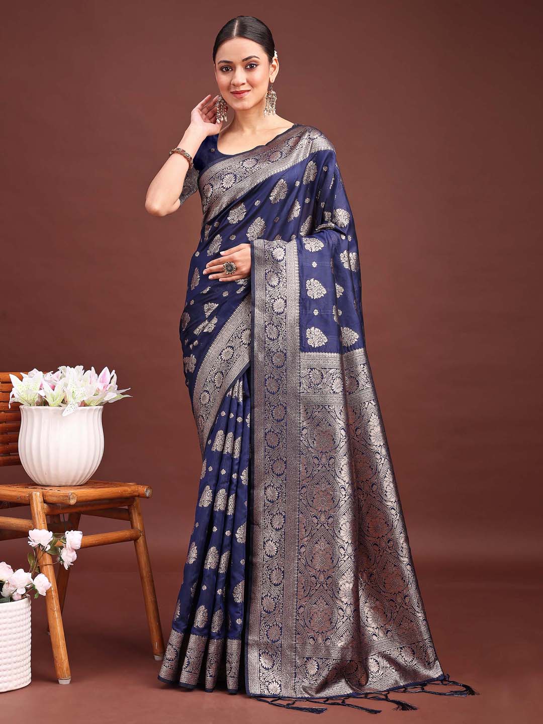 Sutriti Deep Navy Blue Soft Silk Saree with Silver Zari Pallu