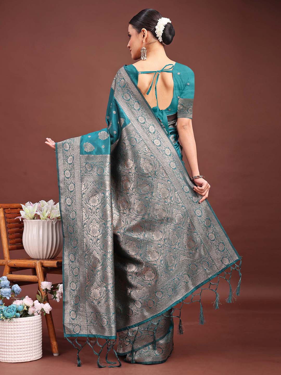 Sutriti Peacock Teal Green Soft Silk Saree with Zari Weaving