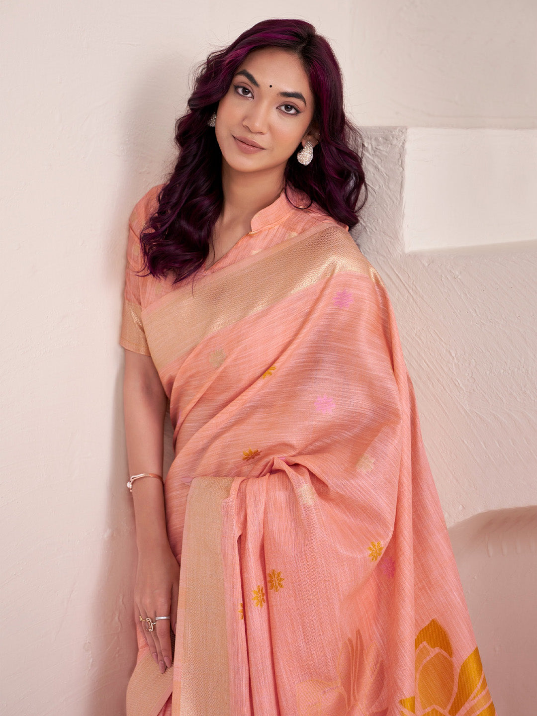 Sutriti Women Peach & Yellow Floral Printed Linen Silk Blend Saree