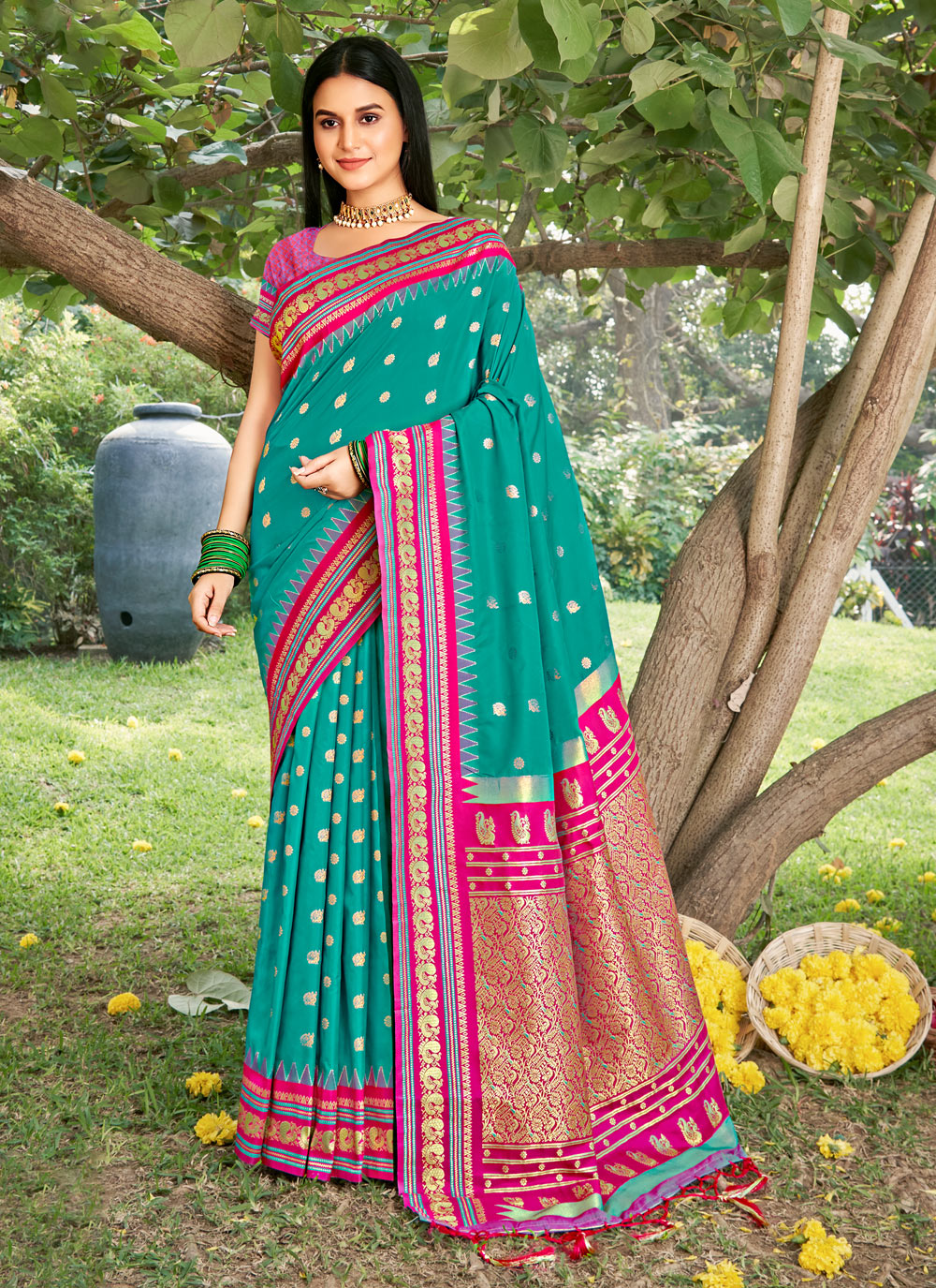 Sutriti Graceful Sea Green Banarasi Silk Saree with Golden Zari Woven Border & Floral Jaal – Wedding & Festive Wear