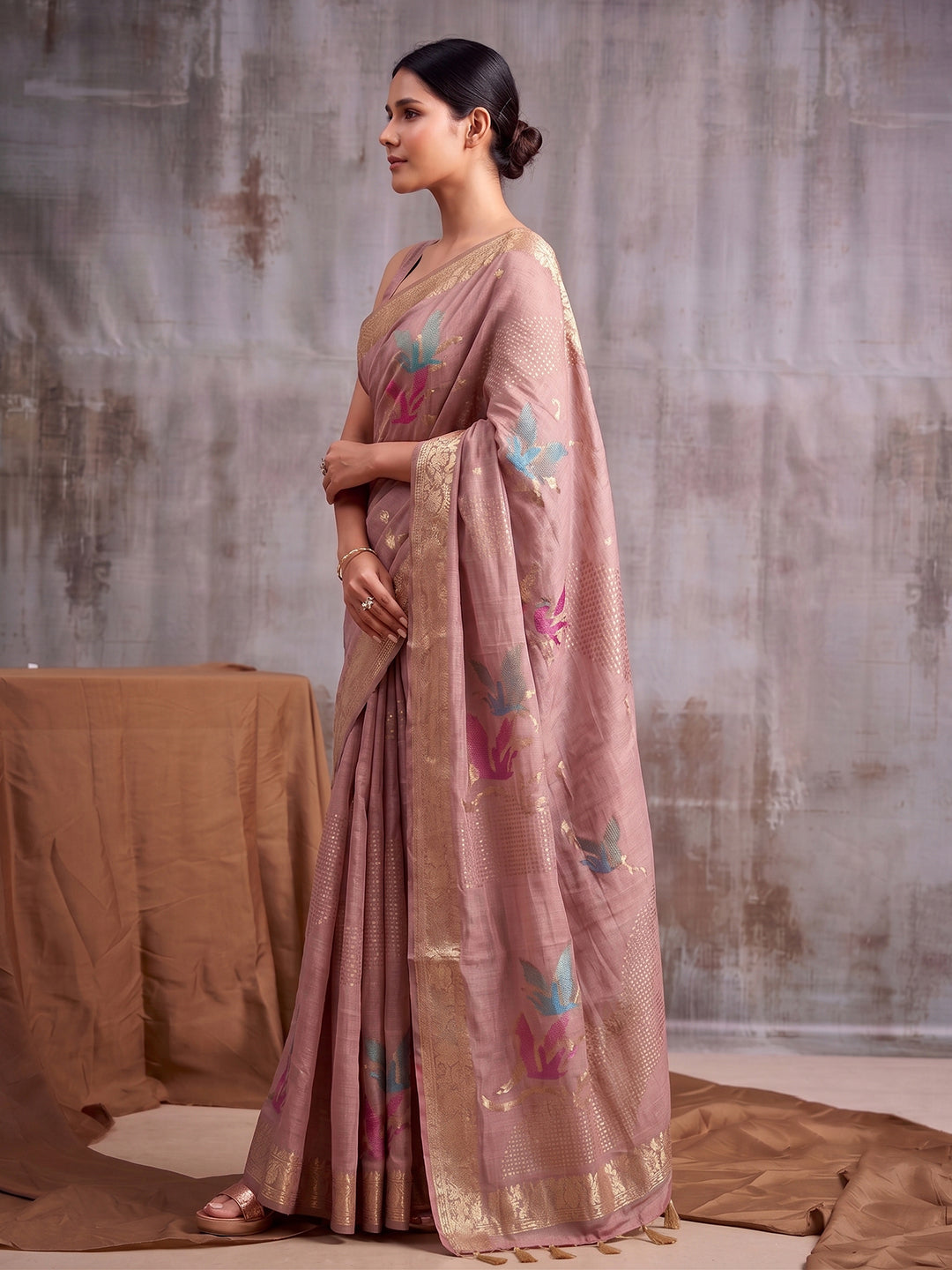 Sutriti Rose Pink Cotton Saree for Women Festive Traditional Party Ethnic Wear