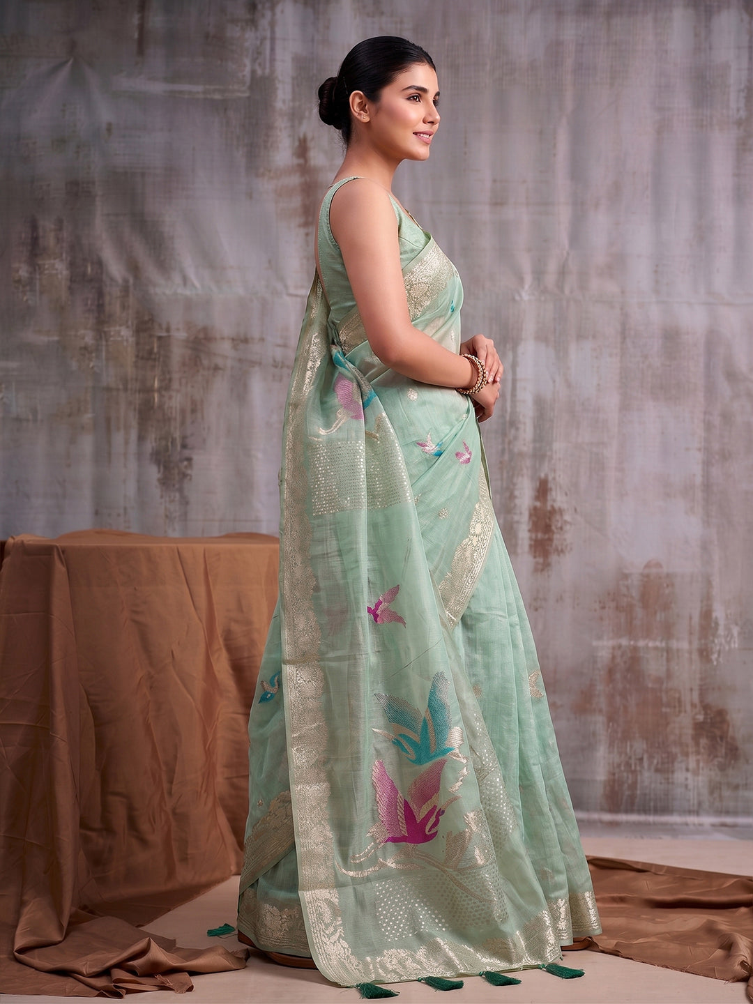 Sutriti Patel Green Cotton Saree for Women Festive Traditional Party Ethnic Wedding Saree