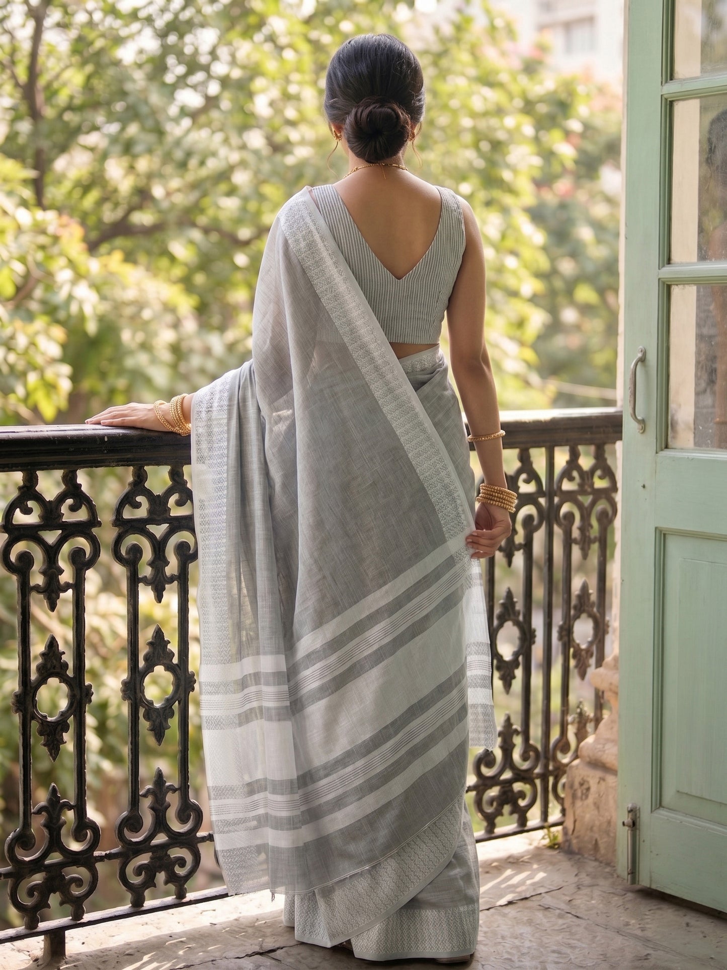 Sutriti Grey Linen Saree for Women Festive Wear Elegant Ethnic Wedding PSofty Saree