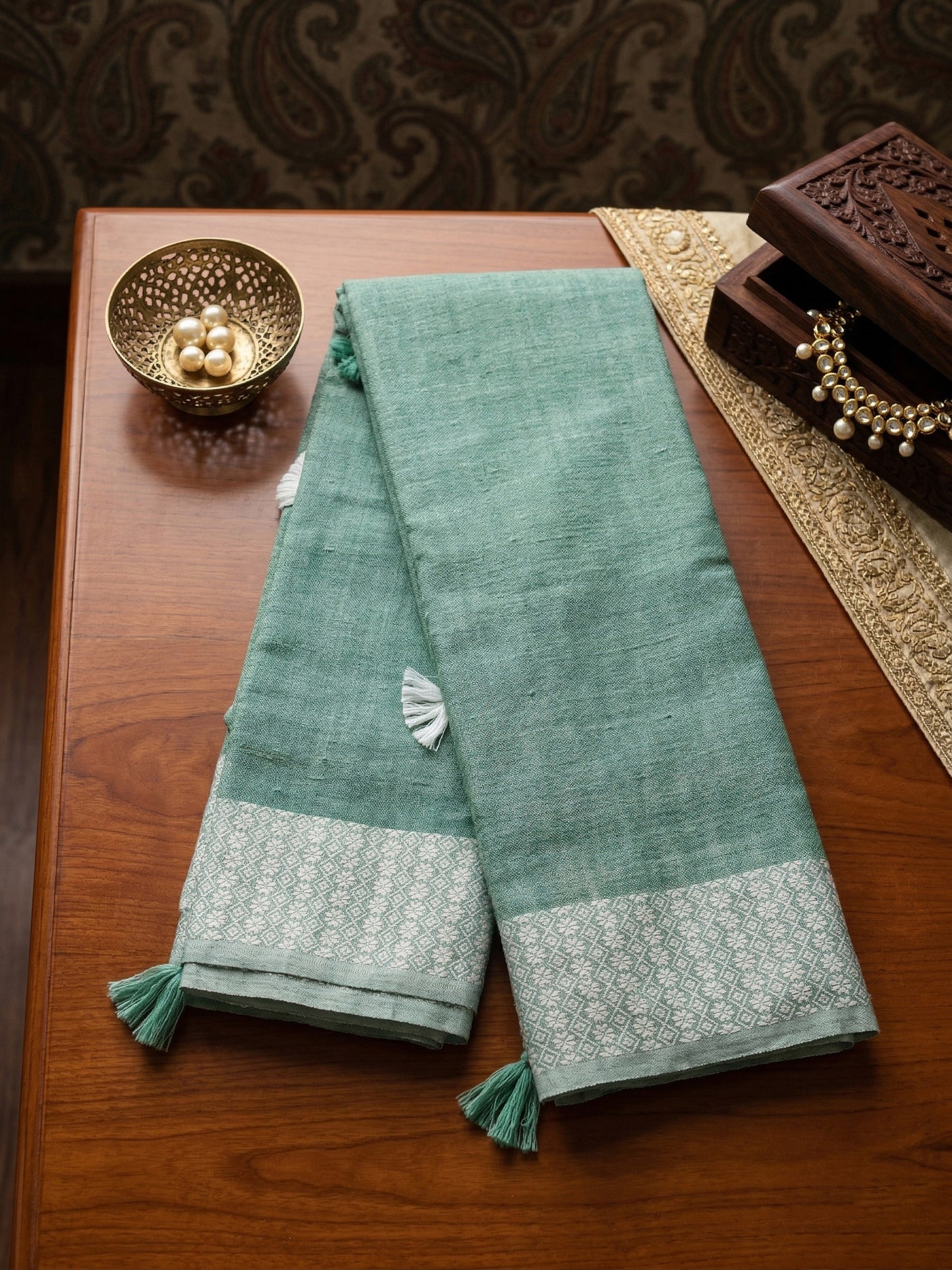 Sutriti Mehendi Green Linen Saree for Women Festive Wear Elegant Ethnic PSofty Saree
