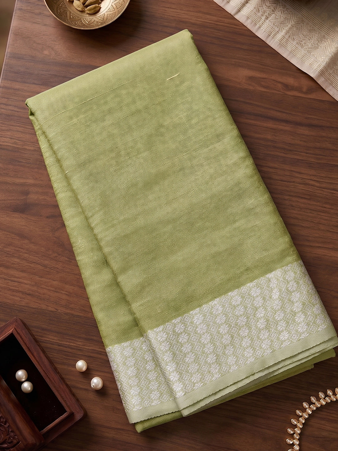 Sutriti Olive Green Linen Saree for Women Elegant Festive Ethnic PSofty Wear Saree