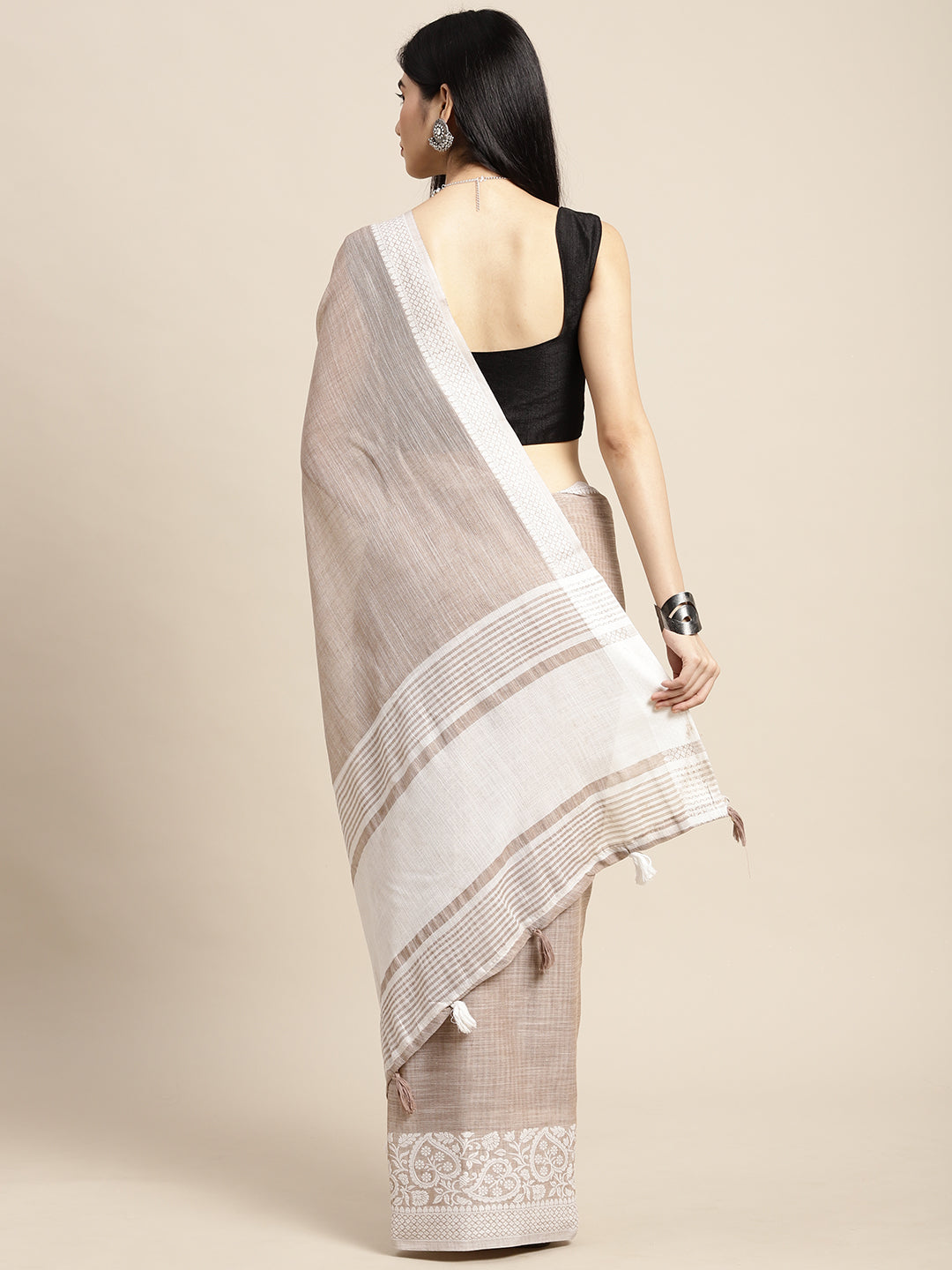 Sutriti Women Beige & Silver-Toned Woven Design Linen Blend Saree