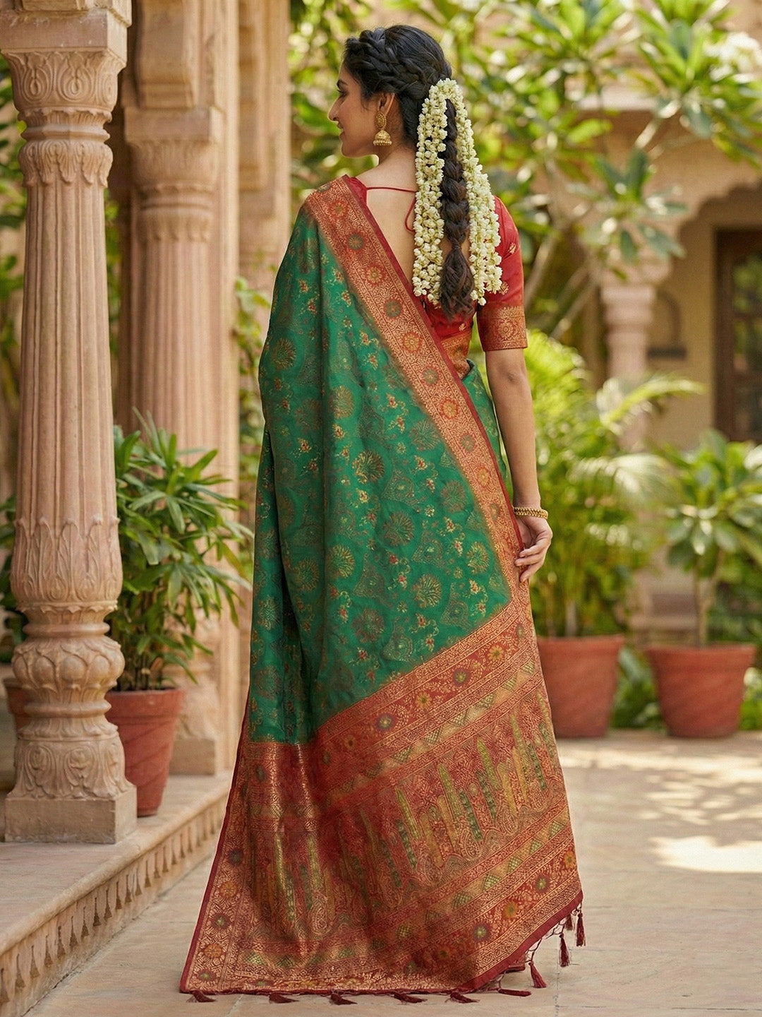 Sutriti Woven Banarasi Art Silk, Kanjivaram Silk Blend Saree Green & Red - Authentic South Indian Wear