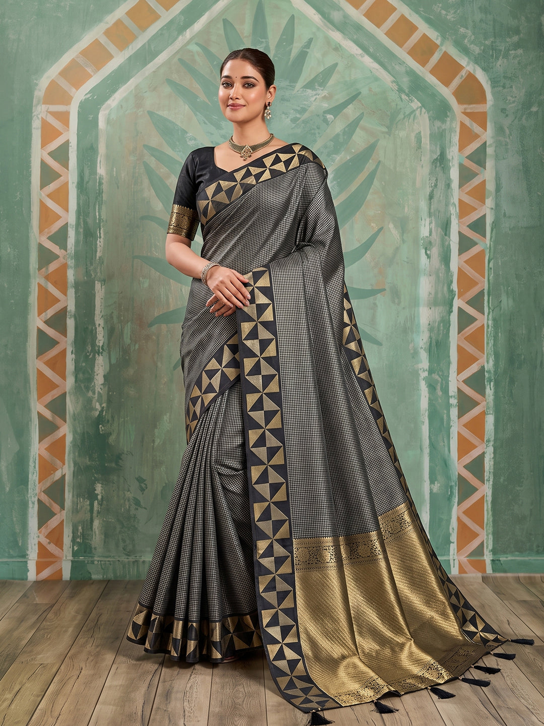 Sutriti Black Art Silk Checkered Saree For Women | Festive & Evening Wear