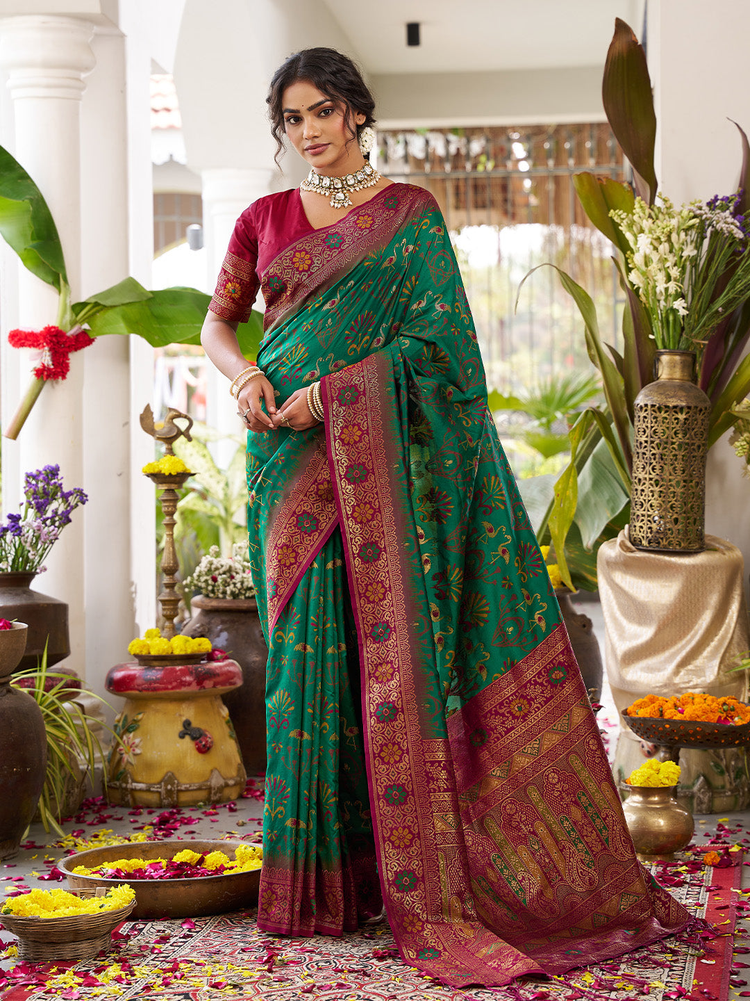 sutriti dark green kanjiveram silk saree wedding silk sarees collection