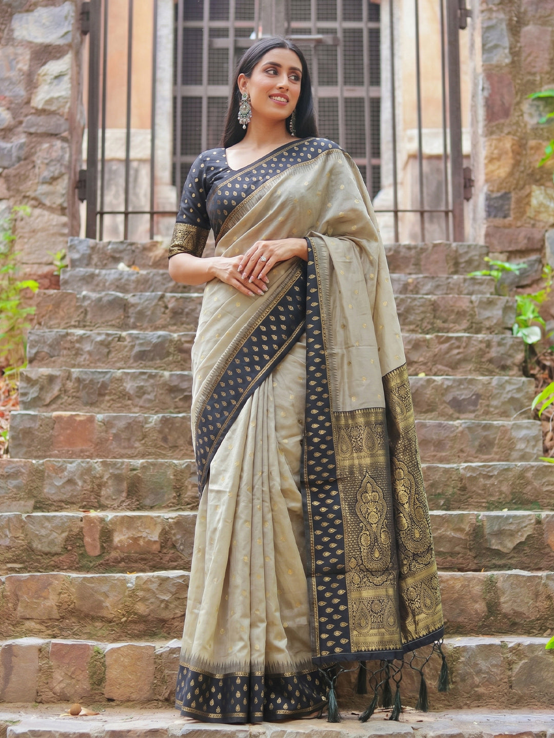 Sutriti Beige & Black Premium Cotton Saree For Women | Festive, Party & Ethnic Wear