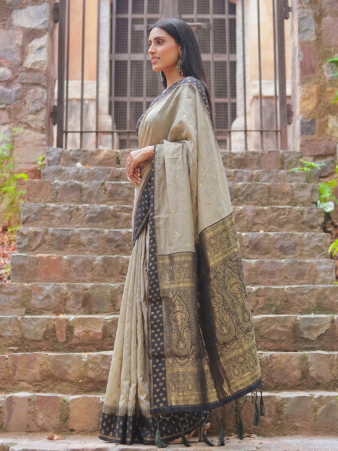 Sutriti Beige & Black Premium Cotton Saree For Women | Festive, Party & Ethnic Wear