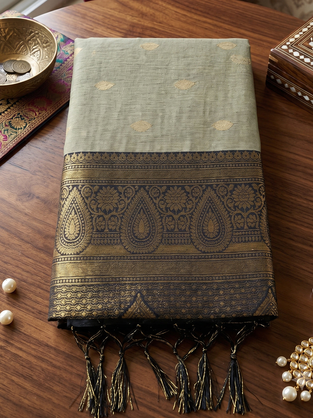 Sutriti Beige & Black Premium Cotton Saree For Women | Festive, Party & Ethnic Wear