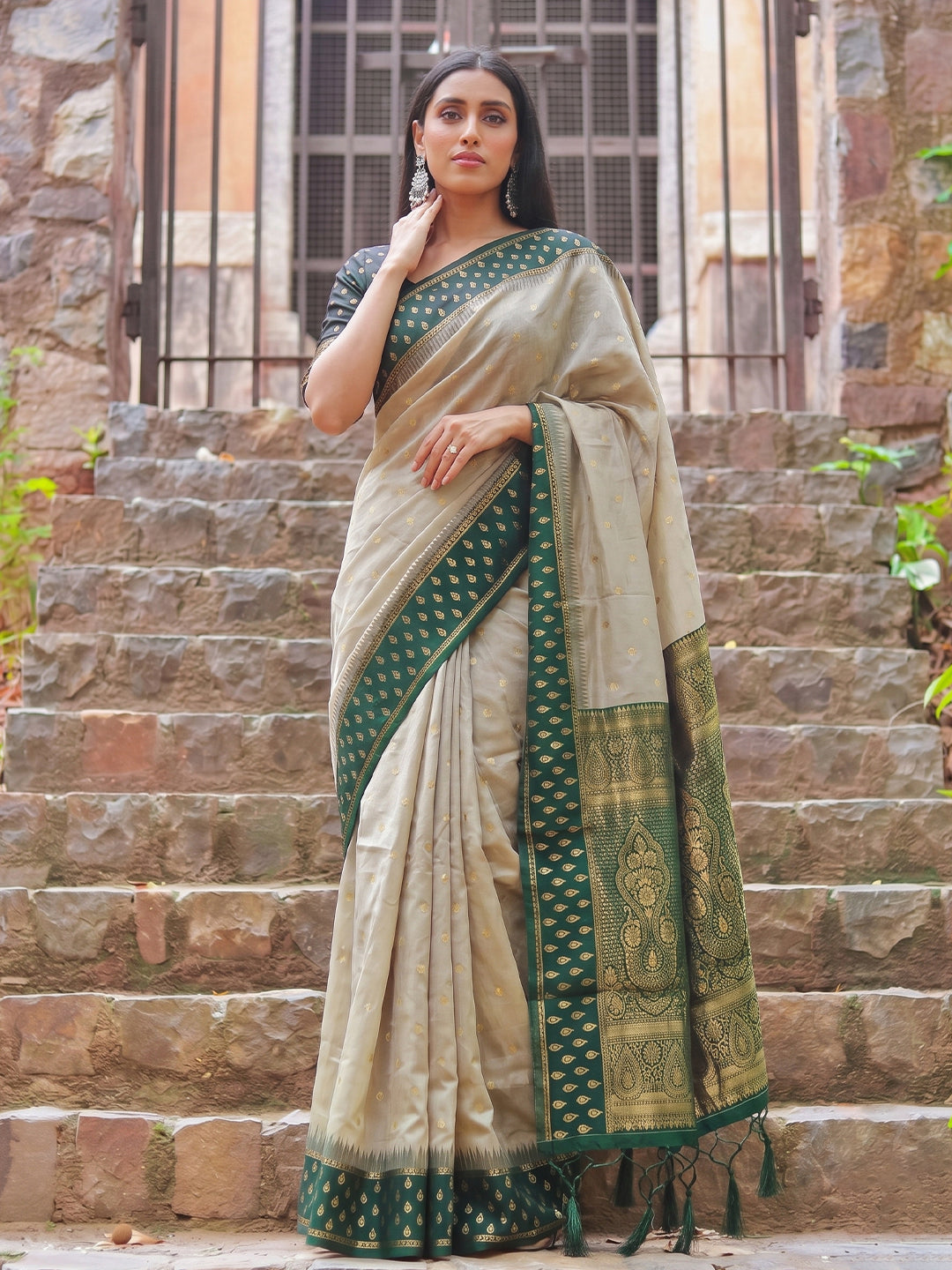 Sutriti Beige & Olive Green Premium Cotton Saree For Women | Festive, Party & Ethnic Wear
