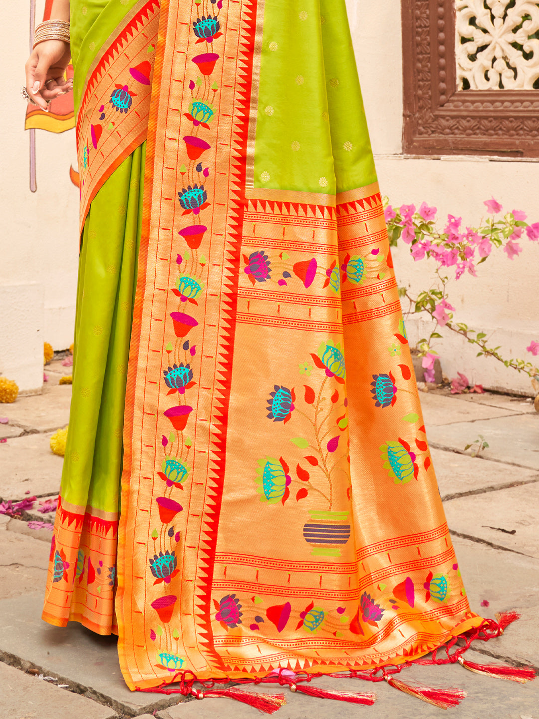 Sutriti Majestic Light Green Paithani Silk Saree with Royal Floral Zari Pallu | Festive & Bridal Edition