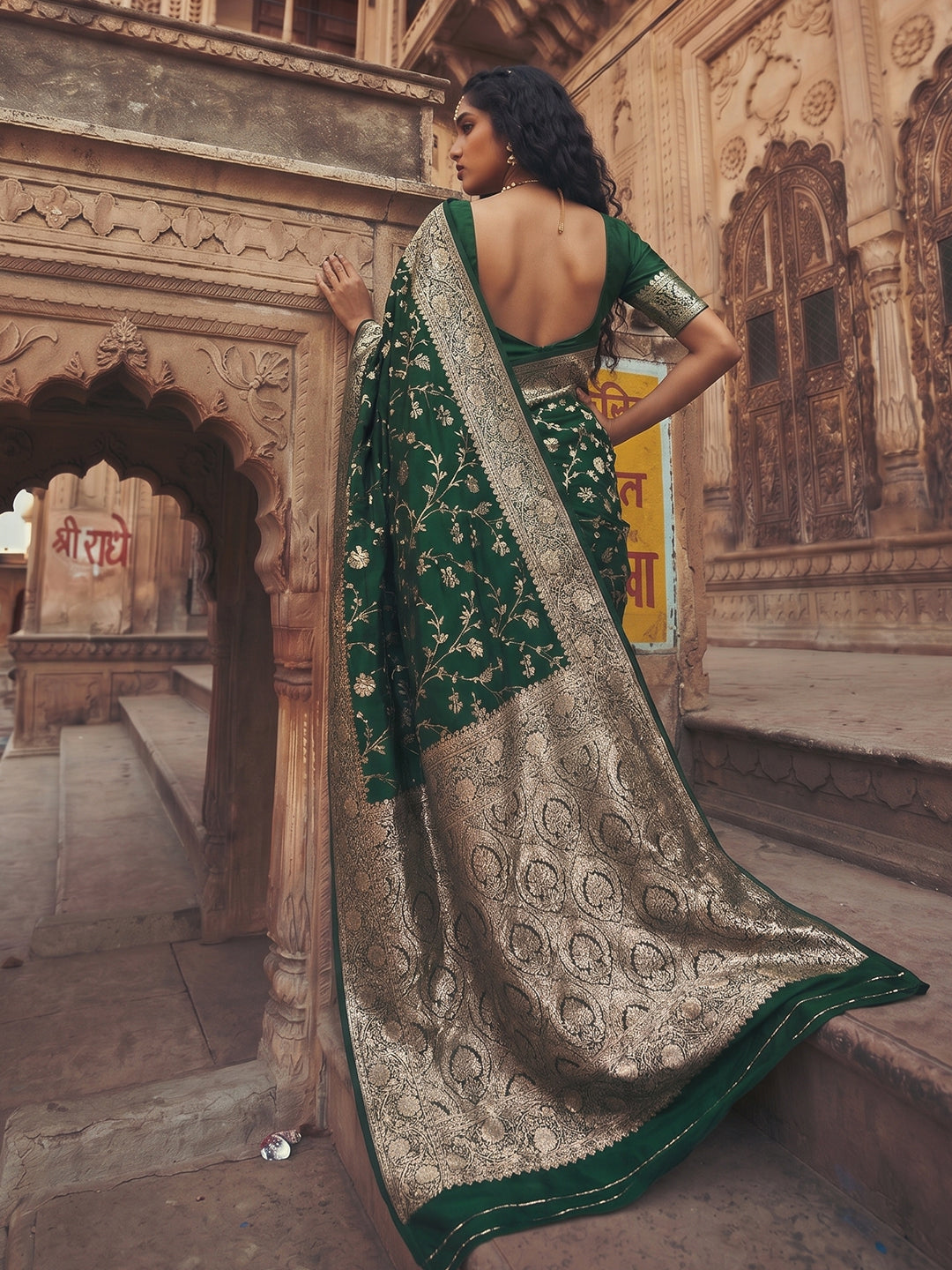 Sutriti Elegant Dark Green Soft Silk Saree for Women Festive Wedding Ethnic Wear