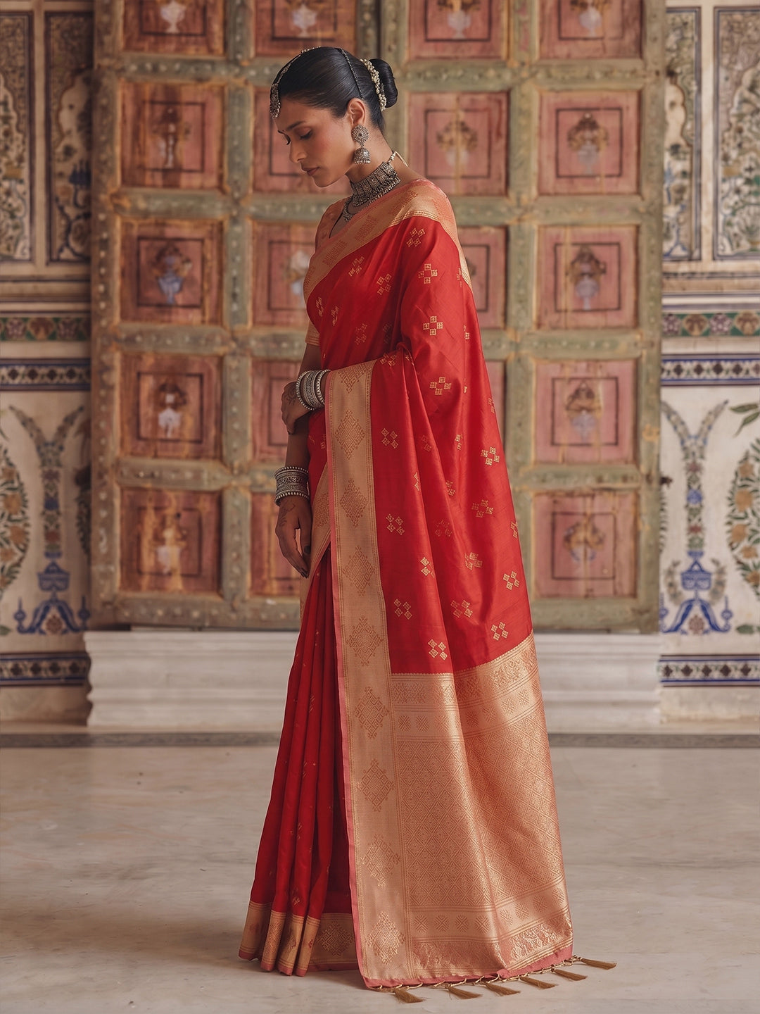 Sutriti Red Banarasi Soft Silk Saree for Women Wedding Festive Ethnic Saree